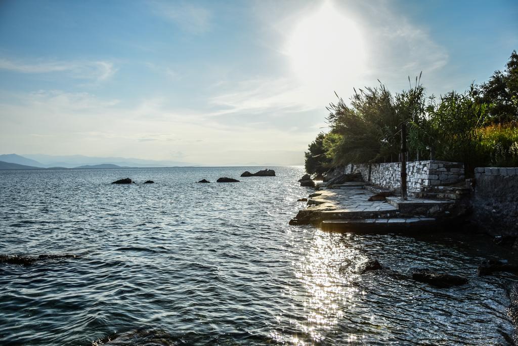Melies- Seaside Boutique Apartments Хортон Экстерьер фото